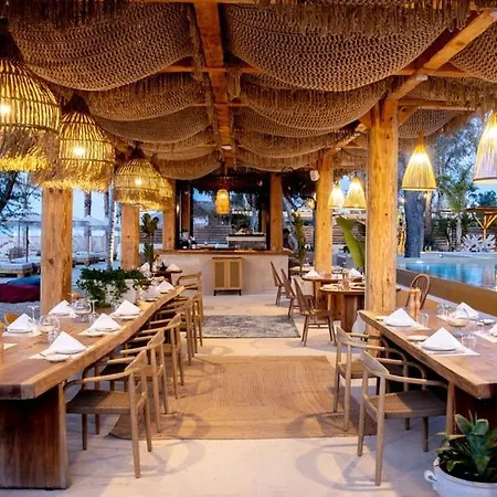 Nusa & Aparthotel Pefkochori