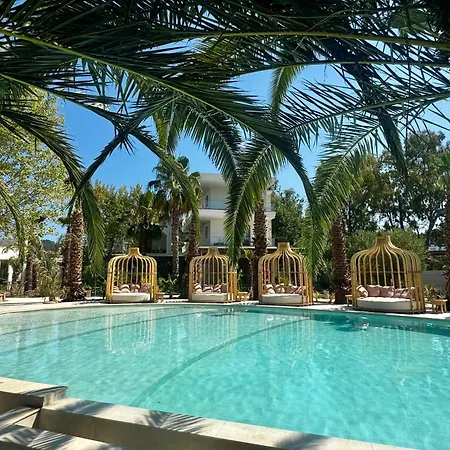 Appart hôtel Nusa & *