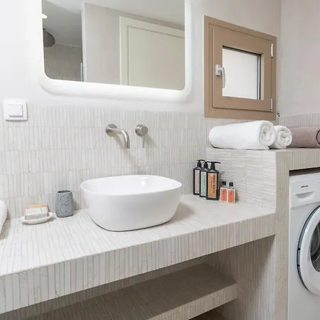 Nusa & 4* פפקוהורי