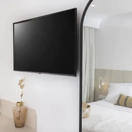 מלון דירות Nusa & 4*