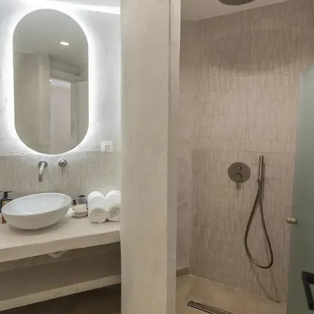 Nusa & 4* פפקוהורי