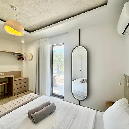 Nusa & מלון דירות