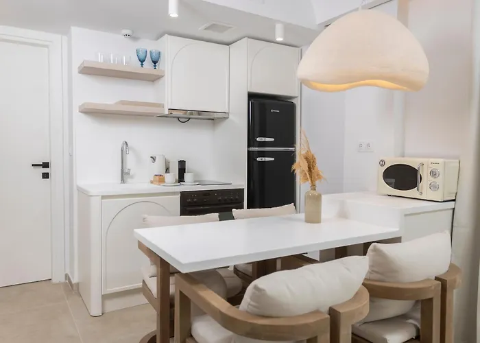 Nusa & Apartahotel Pefkochori