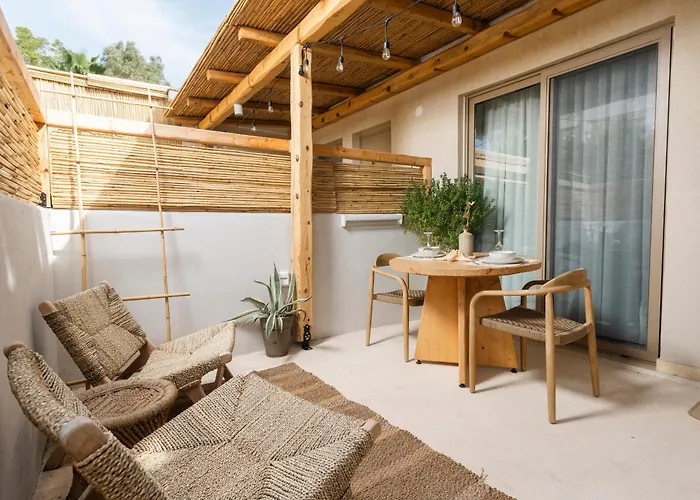 Nusa & Apartahotel Pefkochori